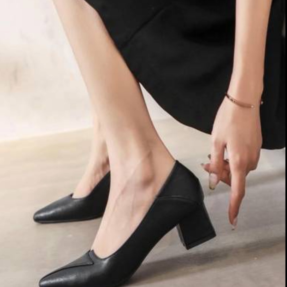 Minimalist Point Toe Chunky Heeled Court Pumps, Black Elegant Solid Color Women'